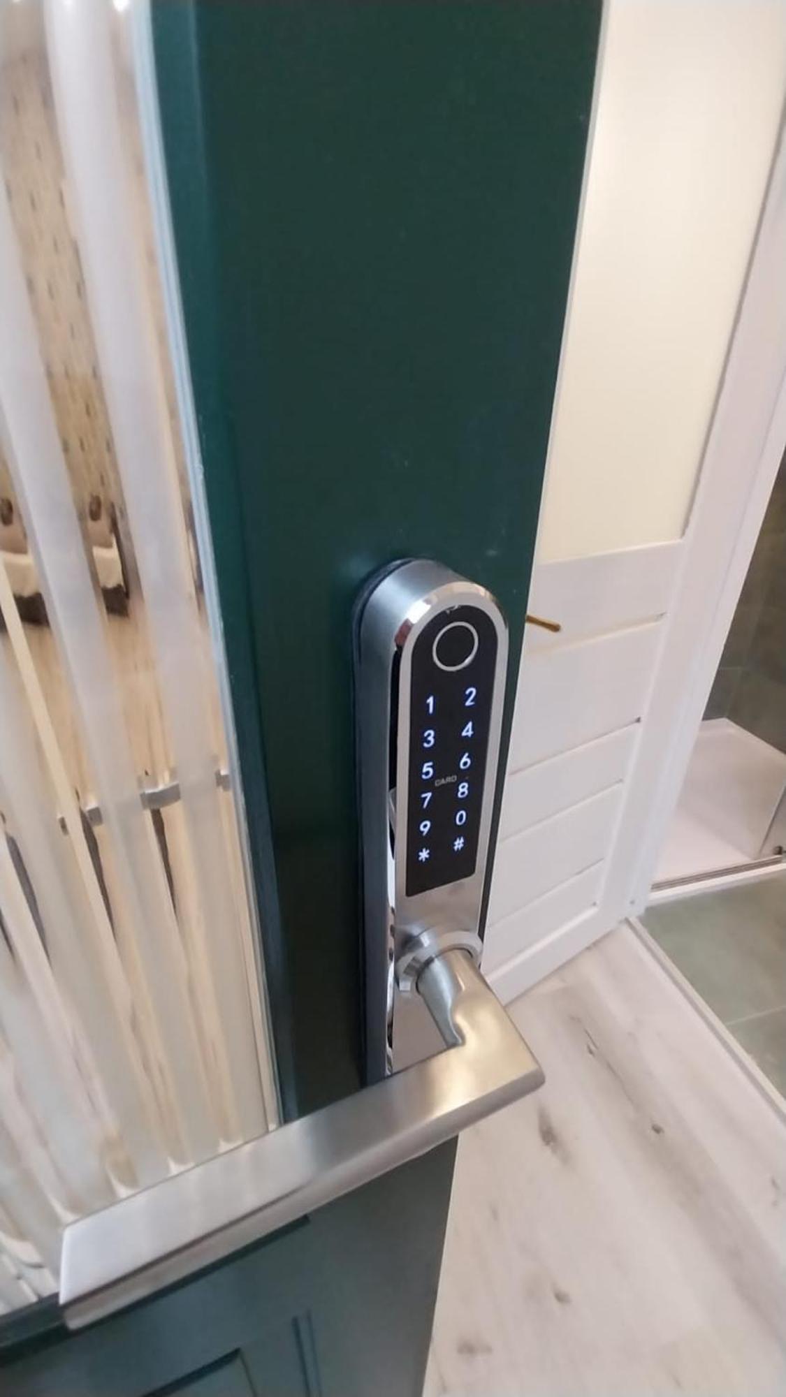 Szekely Apartment Near Deak Ferenc Square With Free Parking In Garage Budapest Bagian luar foto