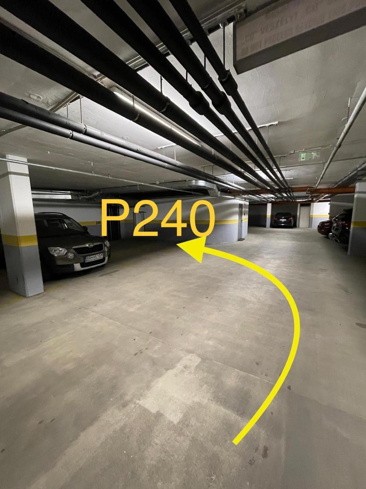 Szekely Apartment Near Deak Ferenc Square With Free Parking In Garage Budapest Bagian luar foto